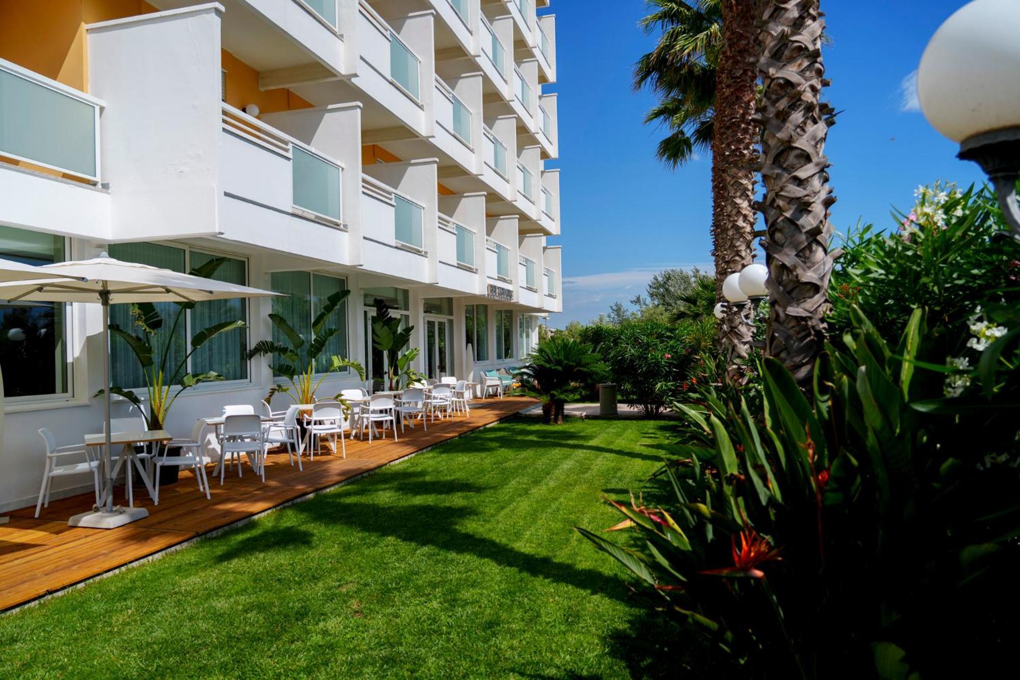 Hotel Belvedere Martinsicuro Exteriér fotografie